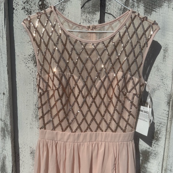 Formal Dress - Picture 3 of 5